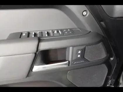 Photo 21 Land rover Defender  130 3.0 D350 X-Dynamic SE