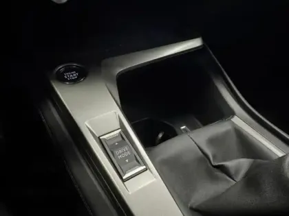 Photo 12 Peugeot 308  SW 1.2 PureTech 130ch S&S Allure