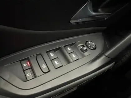 Photo 9 Peugeot 308  SW 1.2 PureTech 130ch S&S Allure