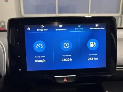 Photo 8 Toyota Yaris  Cross 116h Dynamic MC24