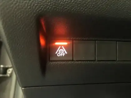 Photo 12 Peugeot 208  1.2 PureTech 100ch S&S GT EAT8