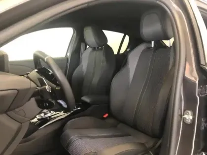 Photo 7 Peugeot 208  1.2 PureTech 100ch S&S GT EAT8