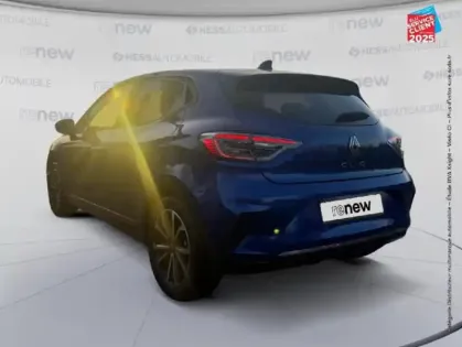 Photo 7 Renault Clio  1.6 E-Tech 145ch full hybrid Techno - 24 Camera GPS