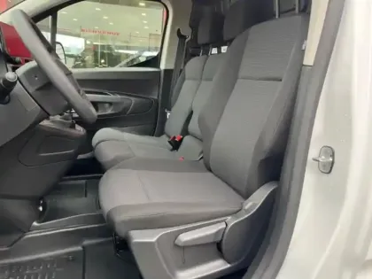 Photo 8 Fiat Doblo  Fg M 650kg BlueHDi 100ch S&S Pack Premium Connect