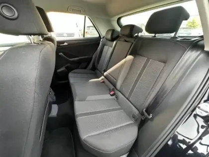 Photo 6 Volkswagen T-roc  1.0 TSI 110ch Life Plus