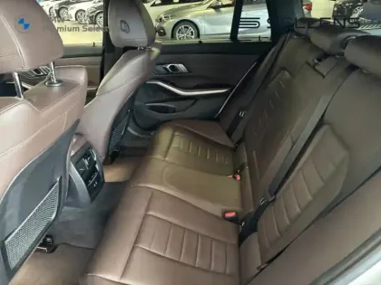 Photo 13 BMW Serie 3 Série 3 Touring 330dA MH xDrive 286ch M Sport 17cv