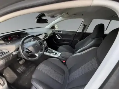 Photo 9 Peugeot 308  SW 1.5 BlueHDi 130ch S&S Allure EAT8