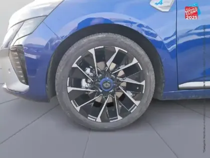 Photo 9 Renault Clio  1.6 E-Tech 145ch full hybrid esprit Alpine - 24 GPS