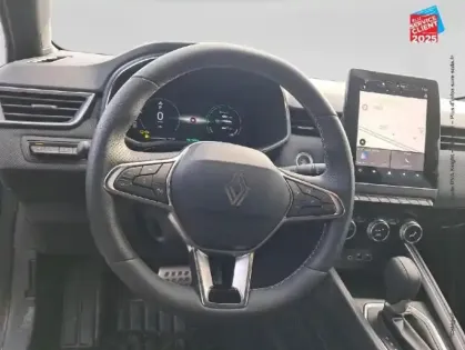 Photo 26 Renault Clio  1.6 E-Tech 145ch full hybrid esprit Alpine - 24 GPS