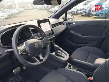 Photo 44 Renault Clio  1.6 E-Tech 145ch full hybrid esprit Alpine - 24 GPS