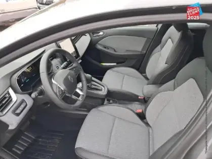 Photo 14 Renault Clio  1.6 E-Tech 145ch full hybrid Techno - 25