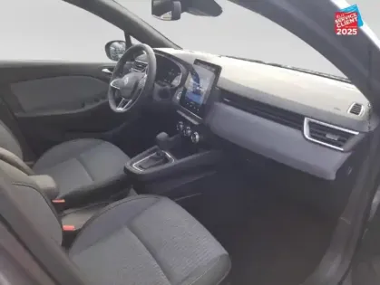 Photo 34 Renault Clio  1.6 E-Tech 145ch full hybrid Techno - 25 GPS Camera