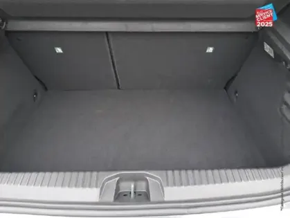 Photo 13 Renault Clio  1.6 E-Tech 145ch full hybrid Techno - 25