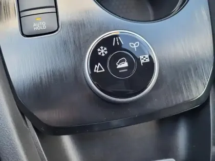 Photo 8 Nissan X-trail  e-4orce 213ch N-Connecta