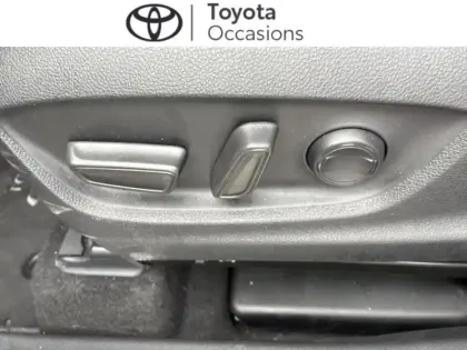 Photo 14 Toyota C-HR  1.8 Hybride 122ch Collection MY22