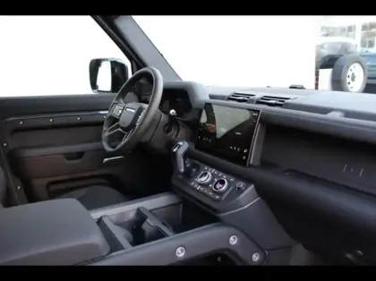 Photo 20 Land rover Defender  110 2.0 P300e PHEV Black Edition