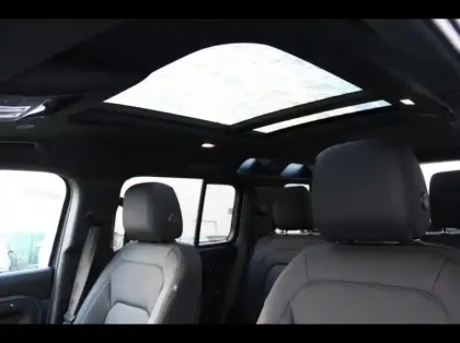 Photo 29 Land rover Defender  110 2.0 P300e PHEV Black Edition