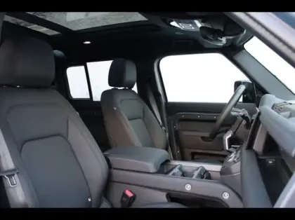 Photo 6 Land rover Defender  110 2.0 P300e PHEV Black Edition