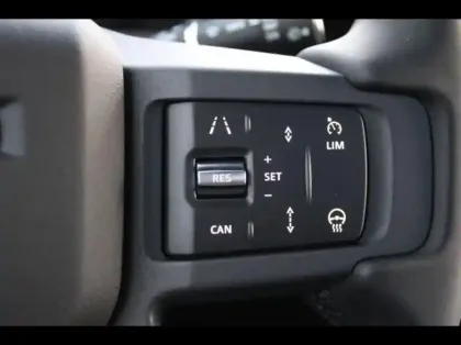 Photo 28 Land rover Defender  110 2.0 P300e PHEV Black Edition