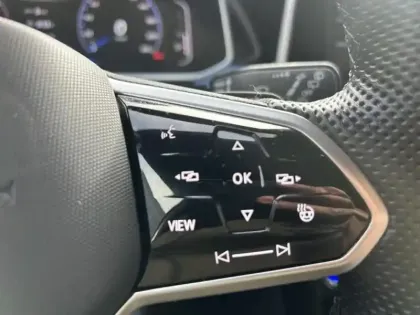 Photo 13 Volkswagen T-roc  1.5 TSI Evo2 150ch R-Line DSG7