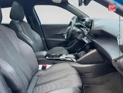 Photo 4 Peugeot 2008  e- 156ch GT