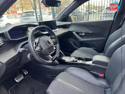 Photo 14 Peugeot 2008  e- 156ch GT