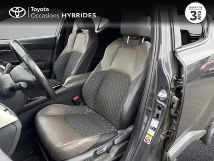 Photo 10 Toyota C-HR  122h Distinctive 2WD E-CVT MC19