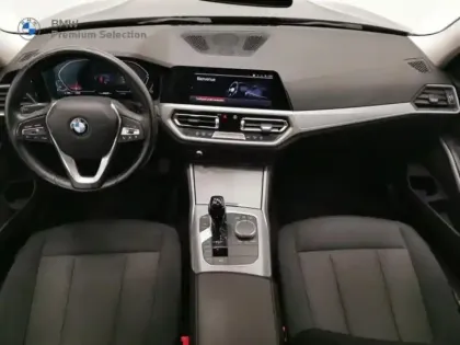 Photo 9 BMW Serie 3 Série 3 Touring 318iA 156ch Business Design 8cv