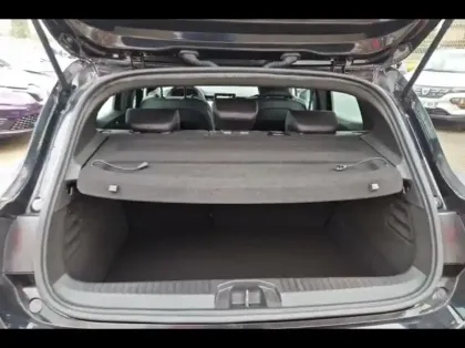 Photo 11 Renault Clio  1.6 E-Tech hybride 140ch Intens -21N