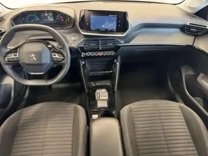 Photo 5 Peugeot 208  e- 136ch Active