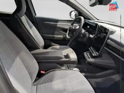 Photo 4 Renault Megane  E-Tech Electric 220ch Techno autonomie confort -24 GPS Camera