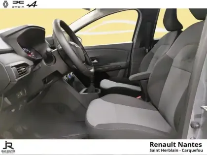 Photo 12 Dacia Jogger  1.0 ECO-G 100ch Extreme 7 places -24