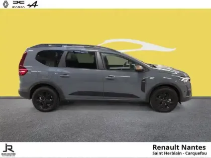 Photo 4 Dacia Jogger  1.0 ECO-G 100ch Extreme 7 places -24