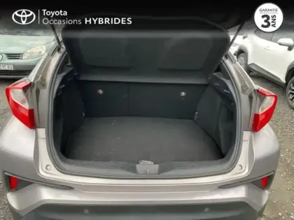 Photo 9 Toyota C-HR  122h Distinctive 2WD E-CVT