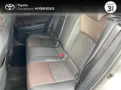 Photo 11 Toyota C-HR  122h Distinctive 2WD E-CVT