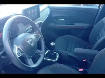 Photo 9 Dacia Sandero  1.0 TCe 90ch Stepway Confort