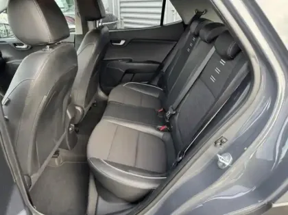 Photo 10 Kia Stonic  1.0 T-GDi 120ch MHEV GT Line