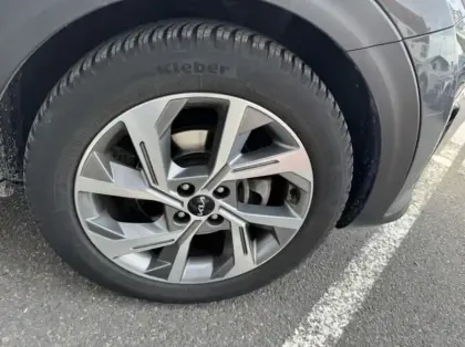 Photo 12 Kia Stonic  1.0 T-GDi 120ch MHEV GT Line