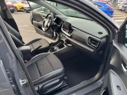 Photo 9 Kia Stonic  1.0 T-GDi 120ch MHEV GT Line