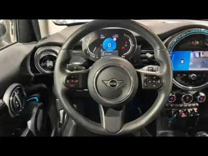 Photo 8 Mini Mini  5 Portes Cooper 136ch Edition Premium BVA7