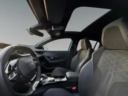 Photo 9 Peugeot 208  1.2 PureTech 130ch S&S GT EAT8