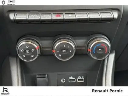 Photo 29 Renault Captur  EVOLUTION TCe 140ch EDC mild hybrid