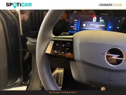 Photo 13 Opel Astra  1.6 Turbo 180ch Hybrid GS BVA8