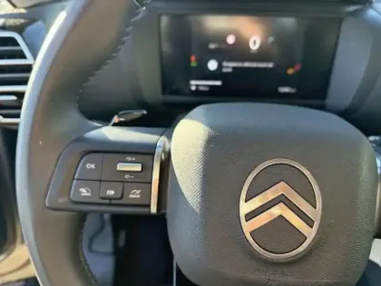 Photo 12 Citroën C4  1.2 Hybride 136ch S&S PLUS Automatique