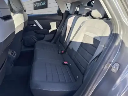 Photo 9 Citroën C4  1.2 Hybride 136ch S&S PLUS Automatique