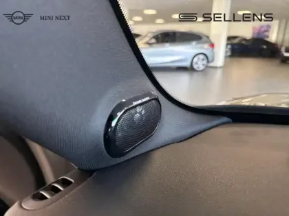 Photo 13 Mini Mini  5 Portes Cooper 136ch Edition Premium Plus BVA7