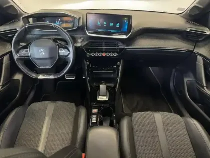 Photo 4 Peugeot 208  e- 136ch GT