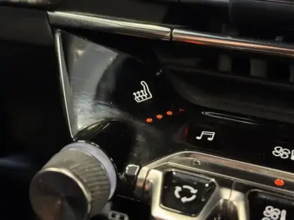 Photo 14 Peugeot 208  e- 136ch GT