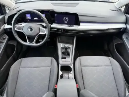 Photo 4 Volkswagen Golf  SW 1.5 TSI ACT OPF 130ch Life Business