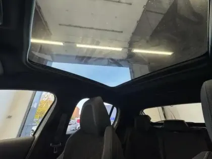 Photo 8 Peugeot 208  e- 136ch GT Pack